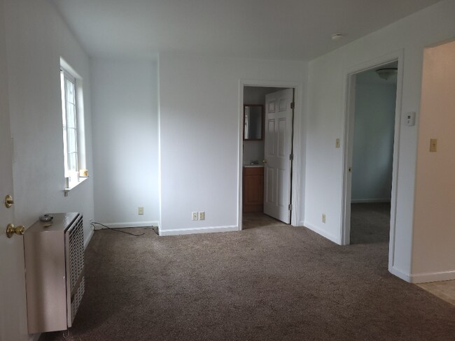 Foto del edificio - 859 Redway Dr