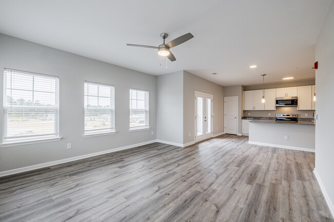 Building Photo - Parkway at 31 Apartments