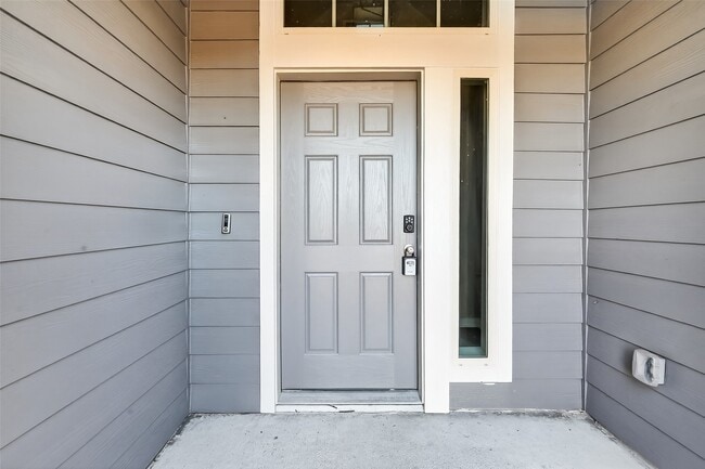 Building Photo - 151 Scenic Hills Ct