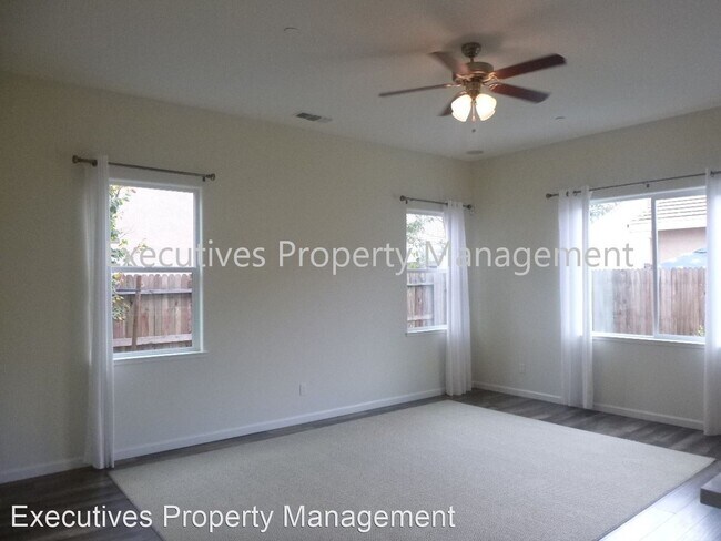 Building Photo - 4 br, 2 bath House - 1920 Faxon Drive