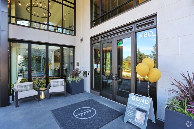 Foto del edificio - The Bond Apartments