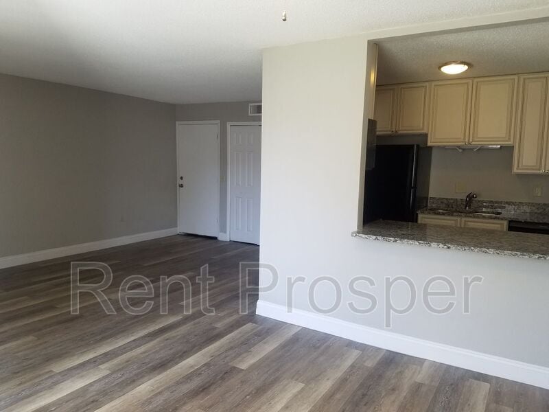 5317 Curry Ford Rd Unit K205, Orlando, FL 32812 Condo for Rent in