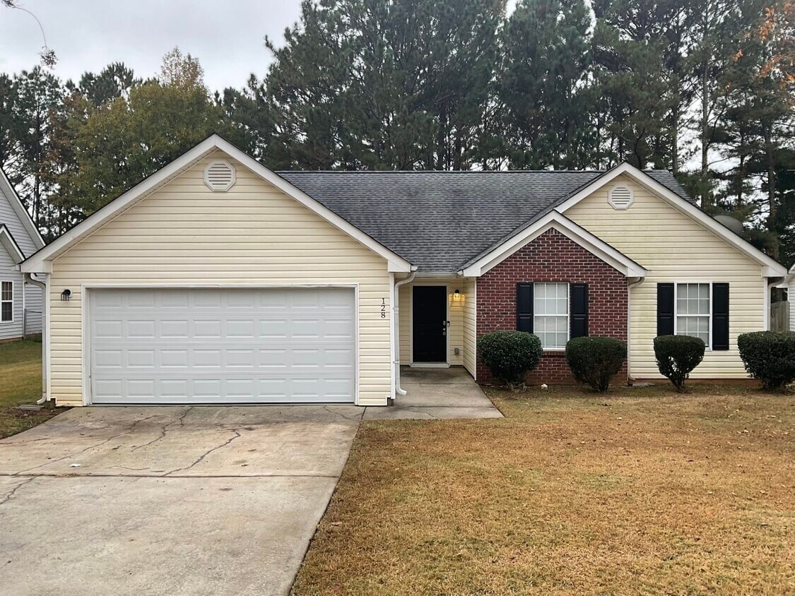 Primary Photo - 128 Goldleaf Dr