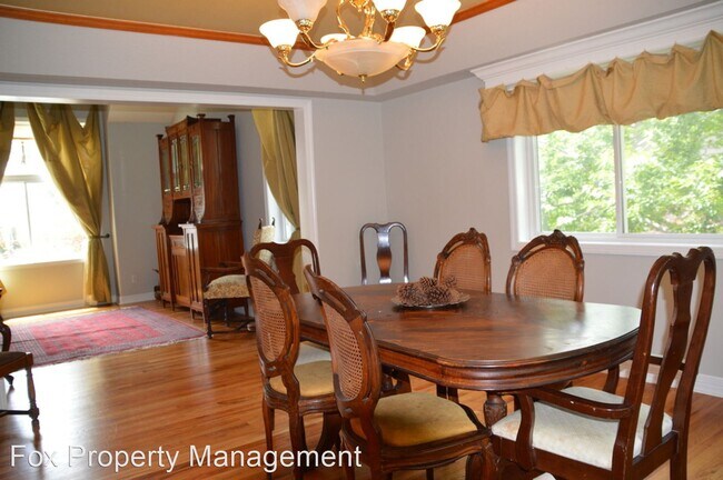 Building Photo - 5 br, 4 bath House - 815 Trail Ridge Drive