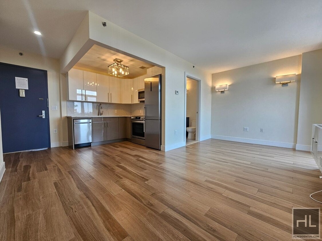 Building Photo - Modern Studio with Heated Bathroom Floor |...