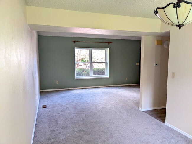 Foto del edificio - 6220 Pemberton Way