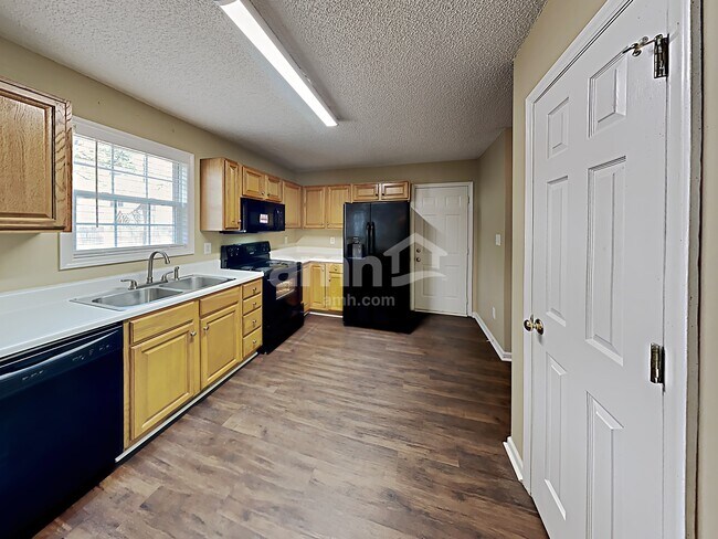 Foto del edificio - 1317 E Stonemason Dr