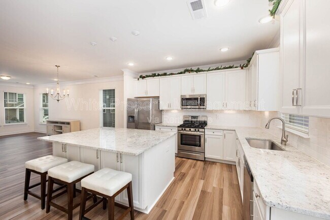 Foto del edificio - 1149 Township Pkwy