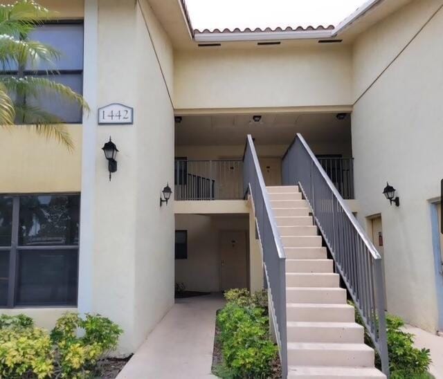 Building Photo - 1442 Lake Crystal Dr