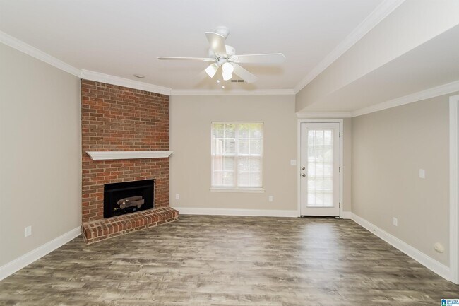 Building Photo - 1232 Riverford Dr