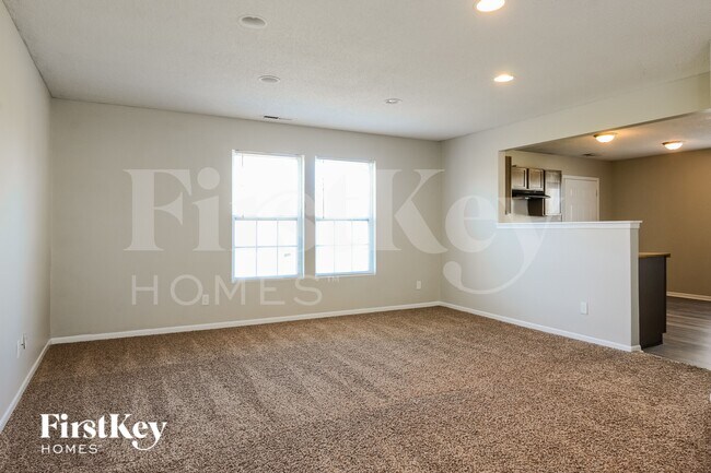 Foto del edificio - 8842 Cardinal Flower Ln