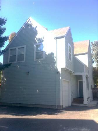 Building Photo - 114 Sycamore St