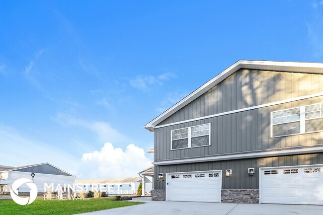 Foto del edificio - 2067 Paddle Wheel Dr