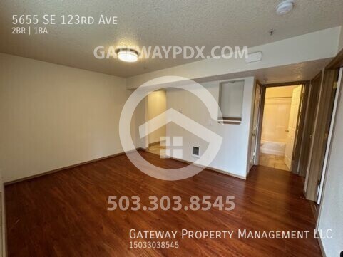 Photo - 5655 SE 123rd Ave Townhome