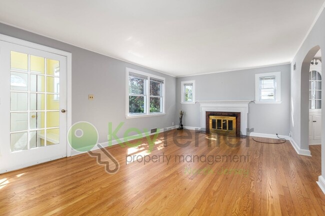 Building Photo - 355 Watchung Ave
