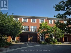Building Photo - 14 Kingsbridge Private