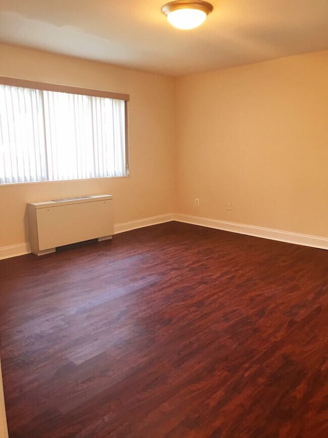 1005 Chillum Rd Unit 217, Hyattsville, MD 20782 Condo for Rent in