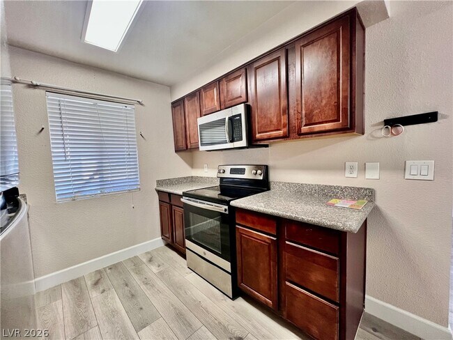 Foto del edificio - 5295 Indian River Dr
