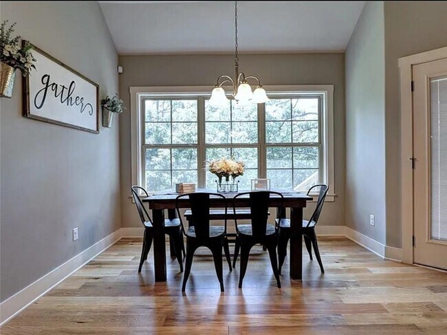 Foto del edificio - 13 Kiswick Dr