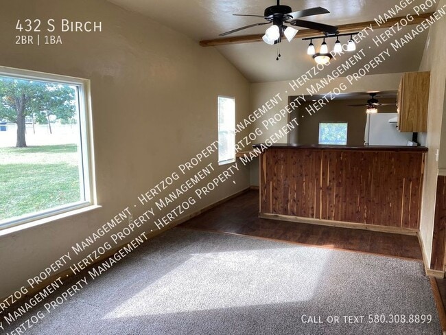 Building Photo - 432 S Birch-