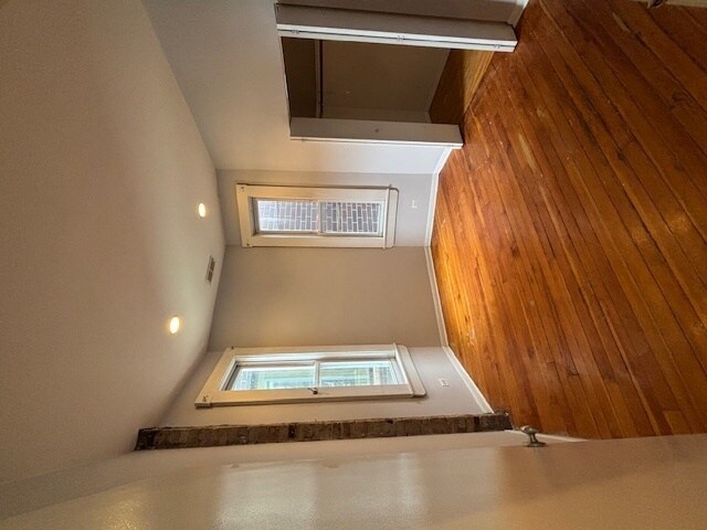 Foto del edificio - 1451 W Augusta Blvd