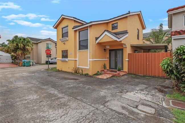 Foto del edificio - 12682 NW 7th Way