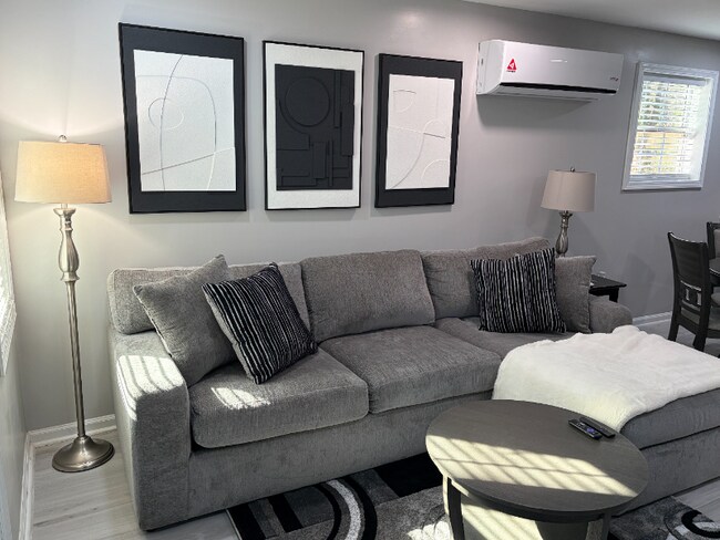 Foto del edificio - 665 S Preston Ct