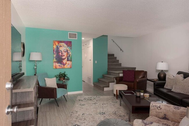 Foto del edificio - 2074 North Mira Vista Way, Palm Springs, C...