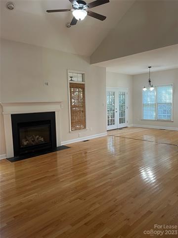 Foto del edificio - 113 Abbotsbury Ct