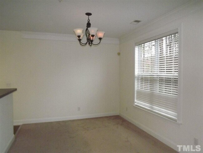 Foto del edificio - 523 Ives Ct