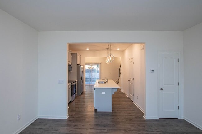 Building Photo - 2 Bedroom Townhome - HWY 601 AVAILABLE MARCH 2026