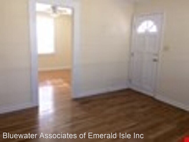 Building Photo - 3 br, 1 bath House - 410 Marsh Street