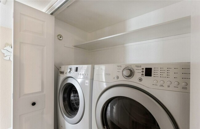 Foto del edificio - 21372 Brookhurst St