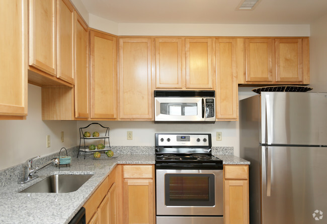 Interior Photo - Symphony Center Apartments