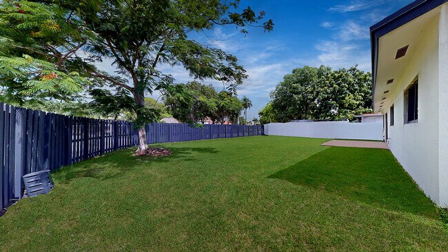 Foto del edificio - 4244 SW 141st Ct