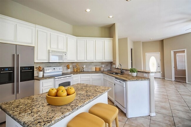 Building Photo - 105 Cove Pl Ct