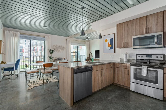 Mid Main apartments — community photo - Mid Main