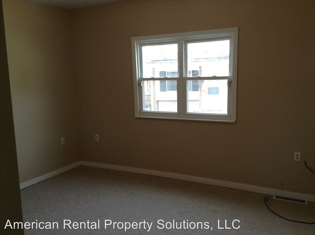 Building Photo - 713 Chartiers Ave