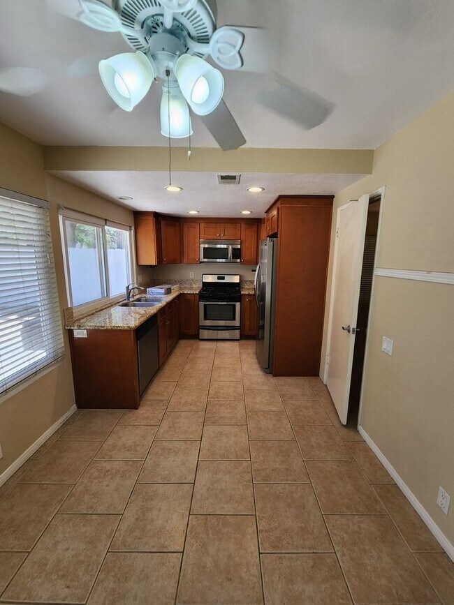 Building Photo - 3 BR Home Plus Loft Area in Rancho Penasquitos