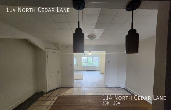 Foto del edificio - 3br 2bath 114 N Cedar Ln Two Full Bath/Two...