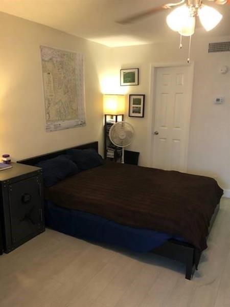 Foto del edificio - 618 NW 13th St