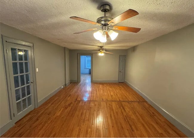 Photo - 58 Woodbine St House