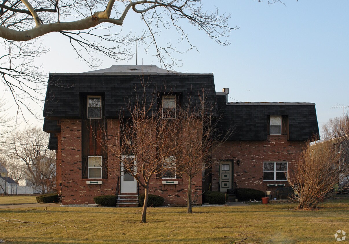 Foto del edificio - Gross Point Apts.