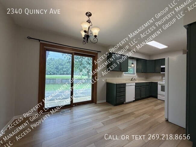Foto del edificio - 2340 Quincy Ave
