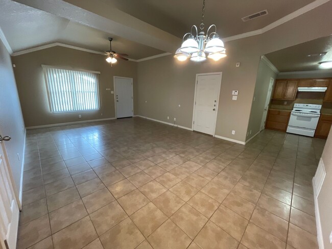 Building Photo - 1303 Powder River Dr