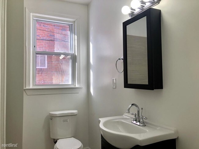 Foto del edificio - 4921 1st St NW