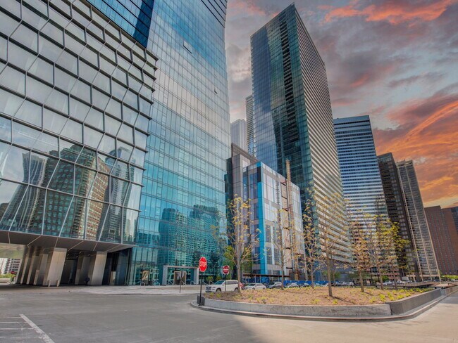Building Photo - 363 E Wacker Dr