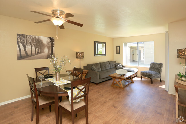 Living Room - California Place Apartments