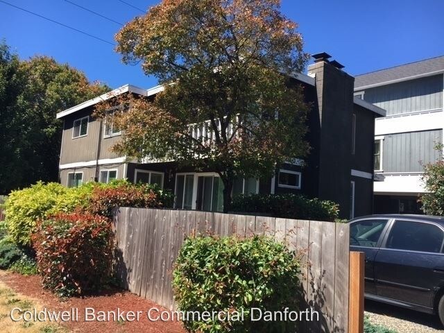 Foto principal - 9001 Fremont Ave N