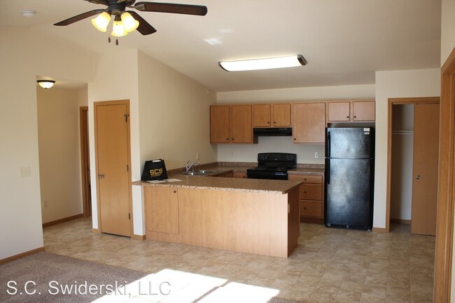 Building Photo - 5803-5909 Weston Meadows Pass